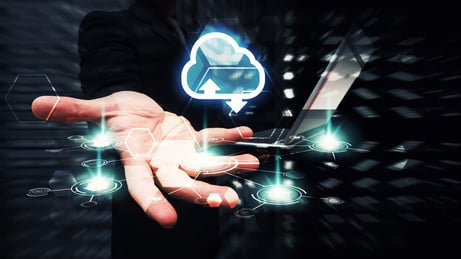 ハイブリッド クラウドのメリット・デメリットや構成例を紹介！